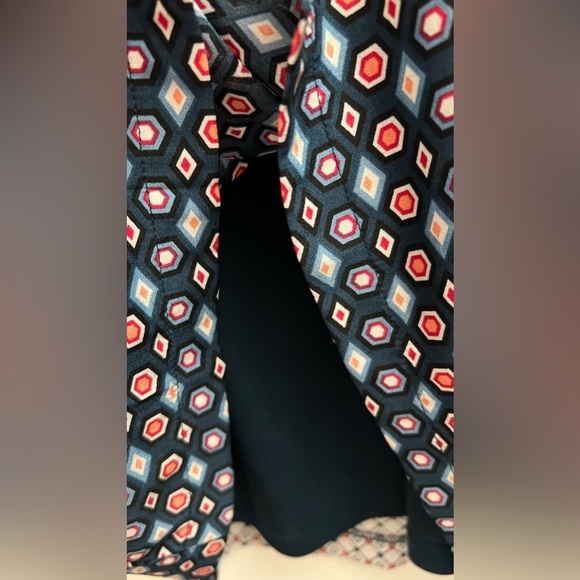 Sleeveless color-block dress - Picture 7 of 12